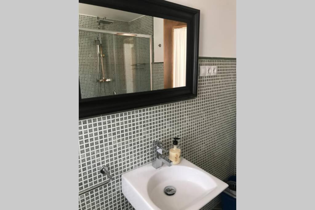 Apartamento Primera Linea De Playa فينيستيري المظهر الخارجي الصورة